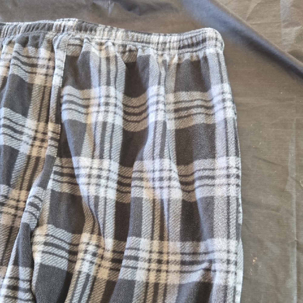 Hanes Gray Plaid Sweatpants